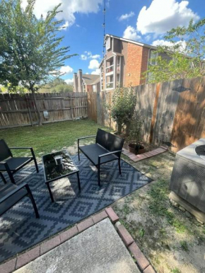 King's Camp - SEAWORLD and MEDICAL Center, Yard, BBQ, Garage